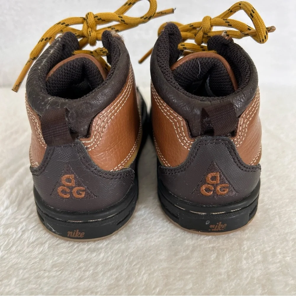 Nike Woodside 2 High ACG Baby Boy Boots Size 6C Brown High Top Leather